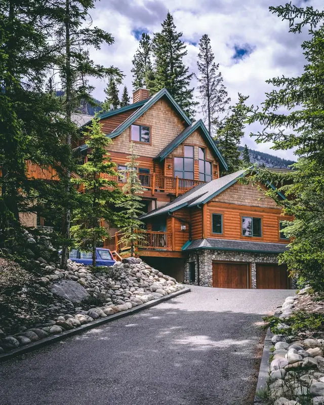Rivercrest.Homes Premium Domain